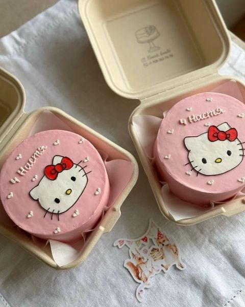 Mẫu bánh sinh nhật Hello Kitty ngọt ngào, dễ thương