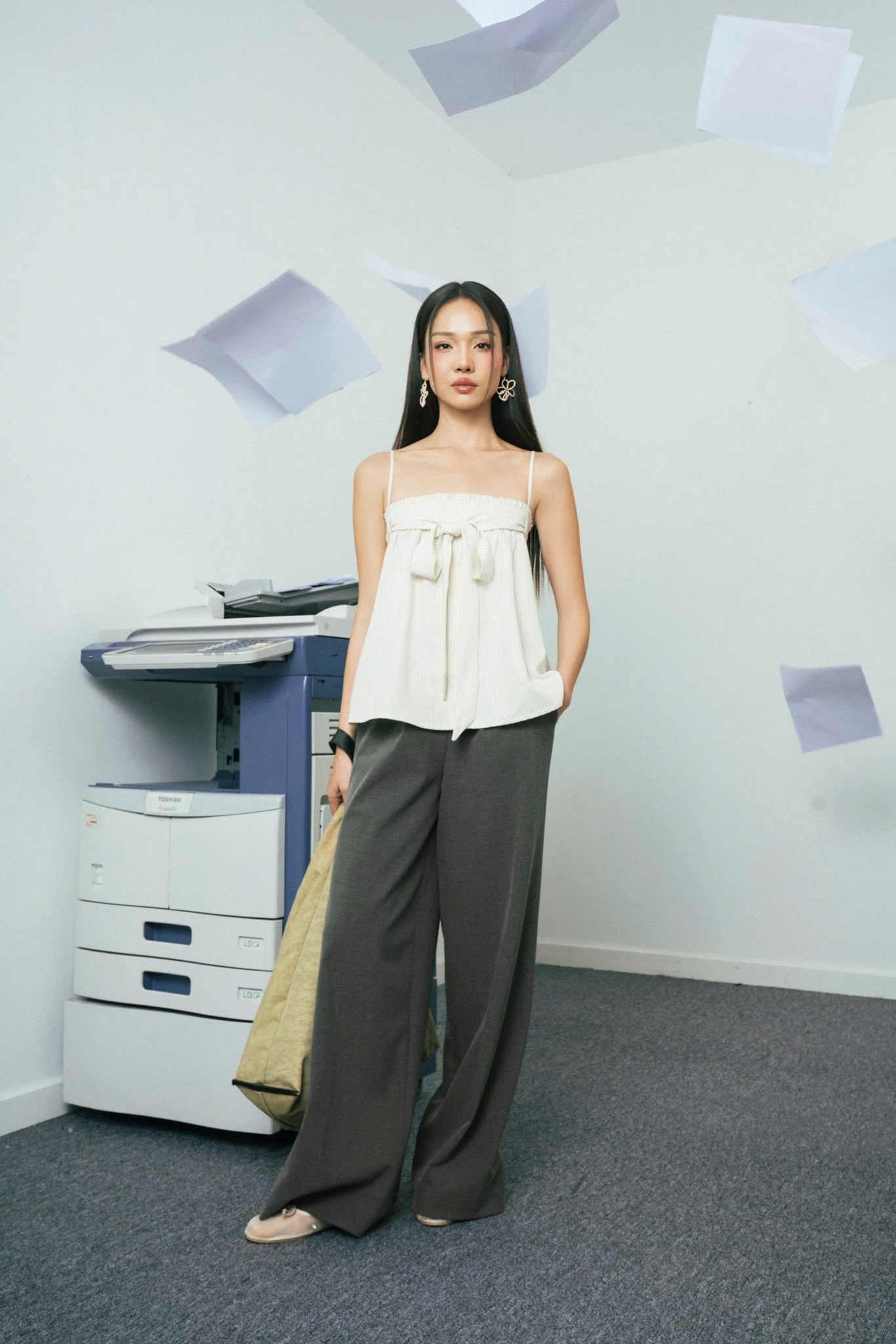 Key Office: Biến Hóa Phong Cách Công Sở Ngày Hè, Tươi Mát Như Đi Chơi