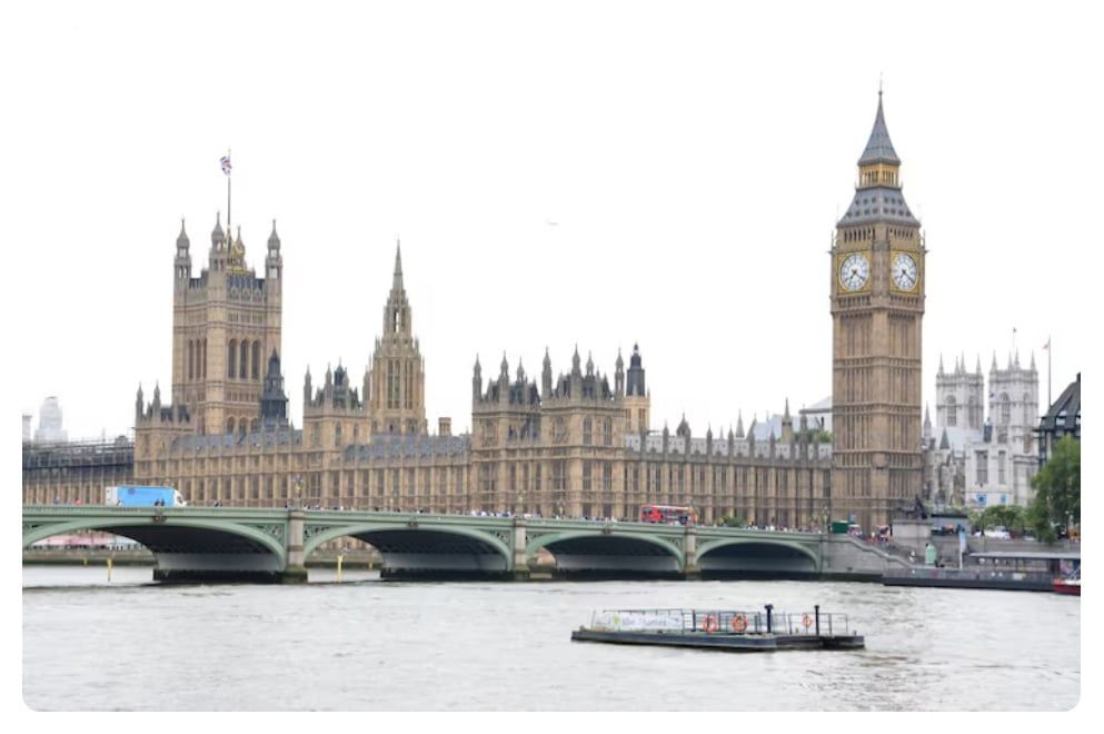 Khi người Anh có tiền trong tay, họ sẽ tìm kiếm cơ hội đầu tư. Và đó chính là điều kiện hoàn hảo cho một bong bóng tài chính xuất hiện