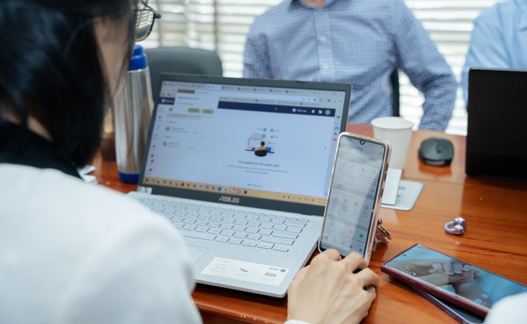 Hiệu suất làm việc của nhân viên thường được đánh giá bằng chỉ số hoàn thành công việc (KPI)