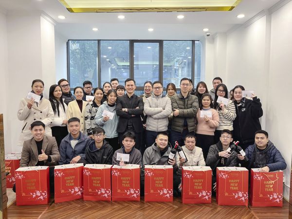 Trao Quà Tết - Gắn Kết Yêu Thương