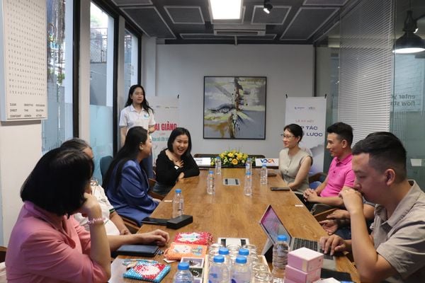 Công dân số bạc - Lớp kỹ năng số