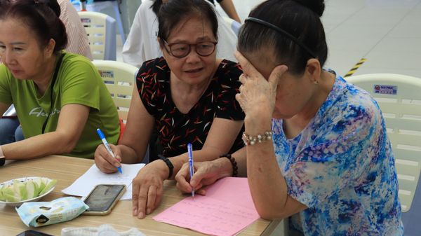 Lớp học Kỹ năng số nâng cao cho người cao tuổi