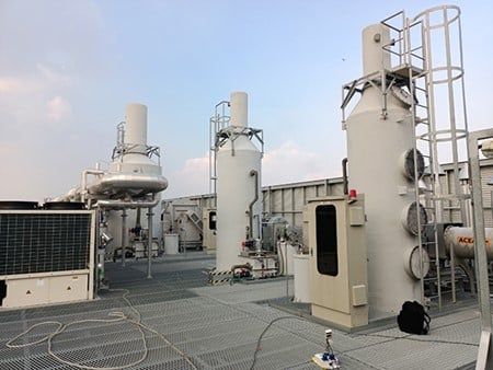 Hệ thống xử lý khí thải bằng tháp hấp thụ