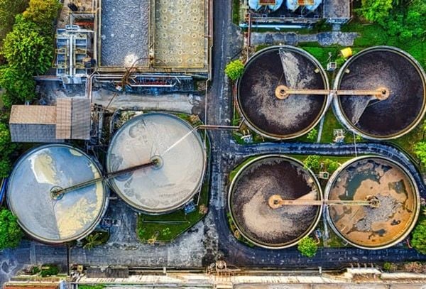 Kiểm tra lưu lượng nước thải đầu vào