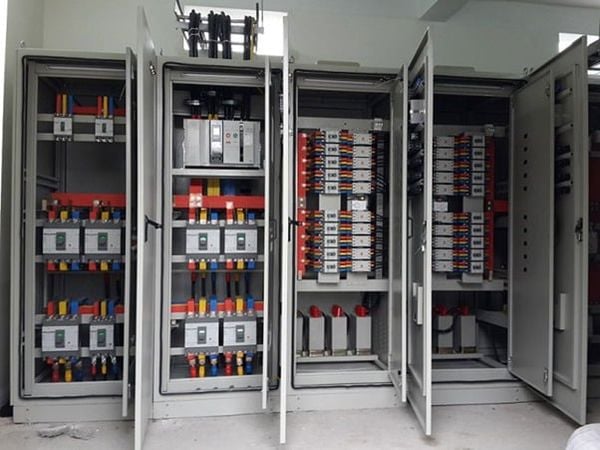 Tra soát lại toàn bộ hệ thống điều khiển và tủ điện
