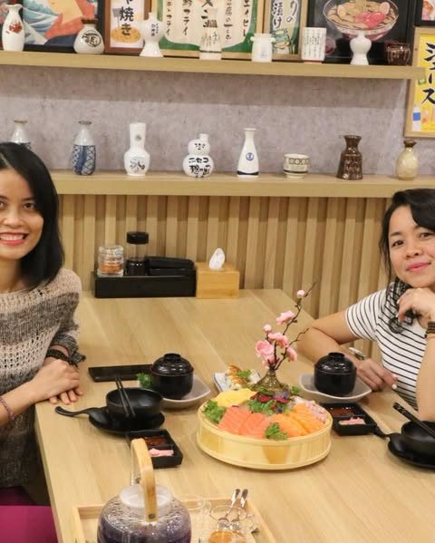 🍣 TRƯA NẮNG ĂN GÌ? ĂN SUSHI CHAY TOJY THÔI!