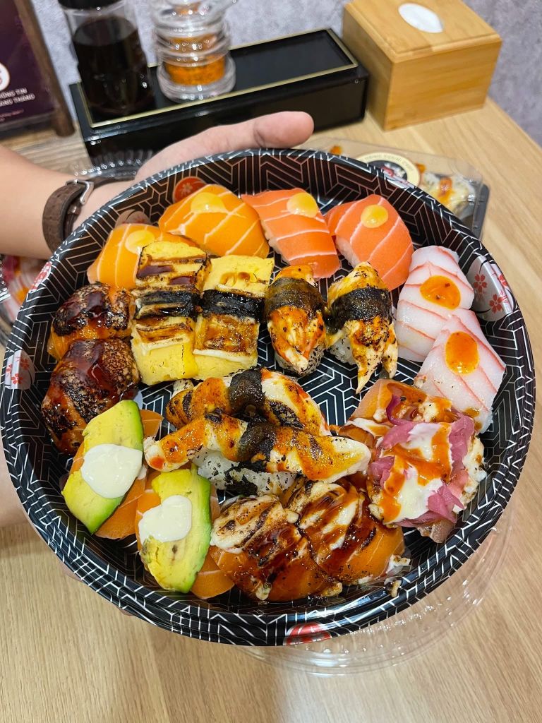 SUSHI CHAY TOJY – ĂN LÀ NHỚ, NHẮC LÀ THÈM