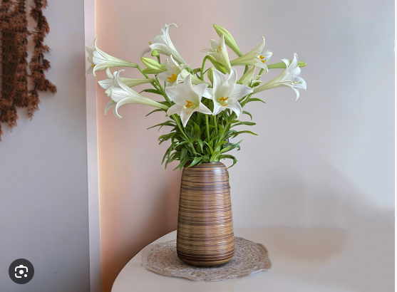 Làm gì để hoa tươi bền hơn?