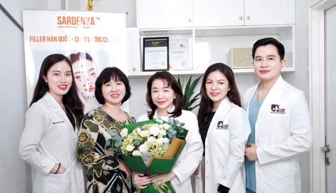 Buổi trải nghiệm sản phẩm SARDENYA™ tại phòng khám Dr.Linh