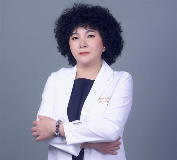 BS da liễu Nguyễn Thị Ánh Hiền