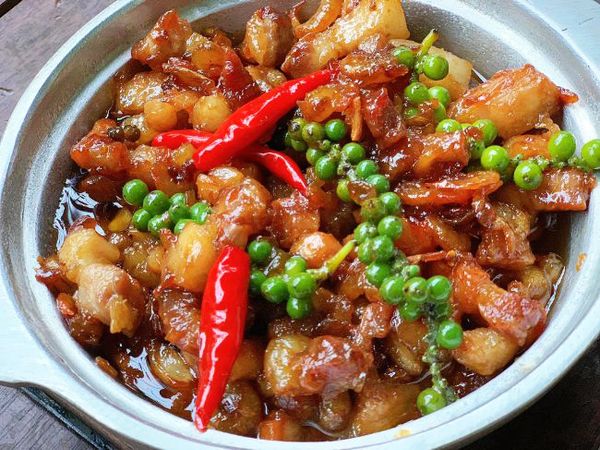 Quê Hương là Vị nhà và là hương Mắm đượm nồng yêu thương