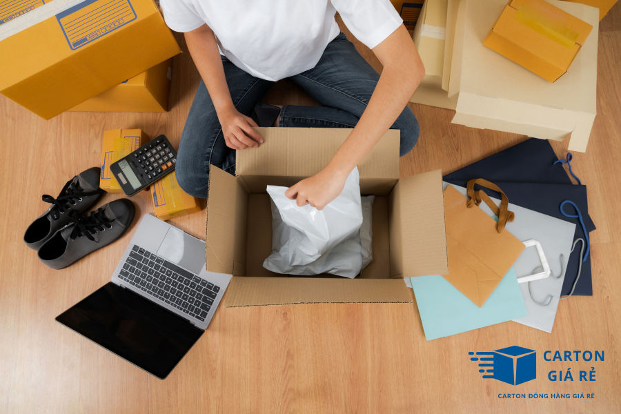 Đóng Hàng Mỹ Phẩm, Quần Áo, Giày Dép – Hộp Carton Loại Nào Phù Hợp Cho Shop Online?