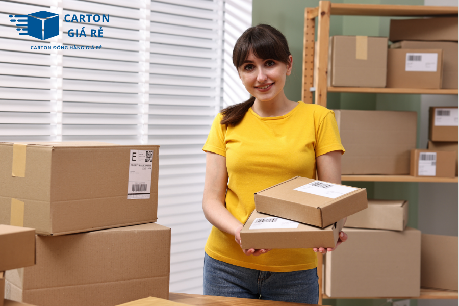 Hộp Carton Nắp Cài – Giải Pháp Đóng Gói Tiện Lợi Cho Shop Online