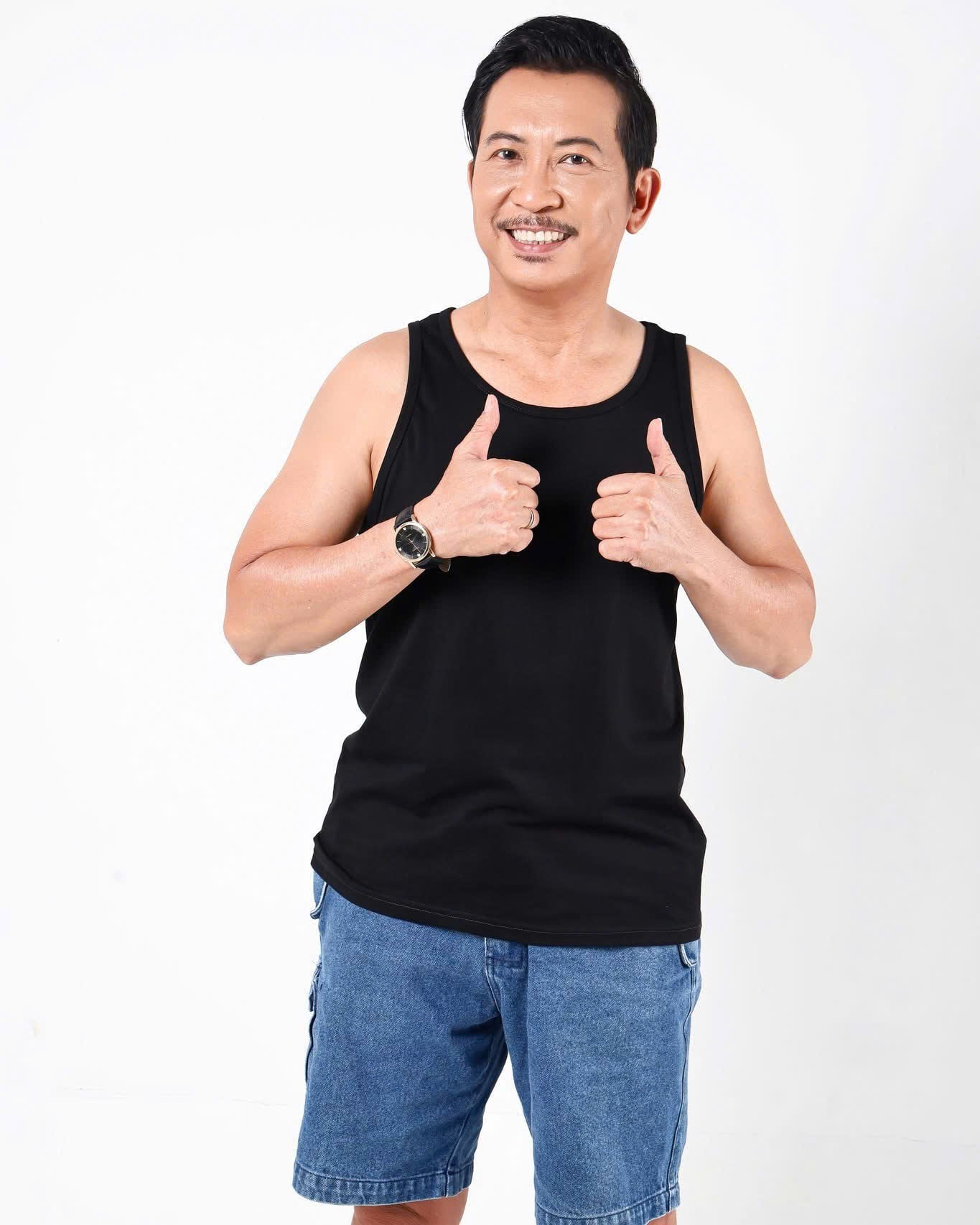 Bí Quyết Chọn Áo Mặc Nhà Nam Trung Niên: Sang Trọng, Thoải Mái và Tinh Tế