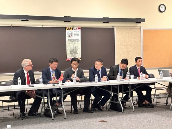 Hoi-thao-ban-tron-va-ky-ket-MOU-tai-WashingtonDC