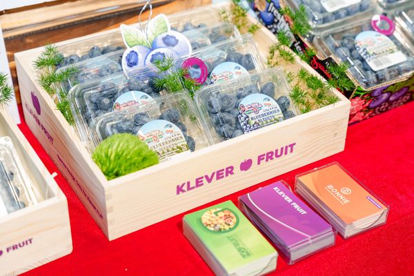 Le-ra-mat-mua-viet-quat-canada-2025-tai-viet-nam