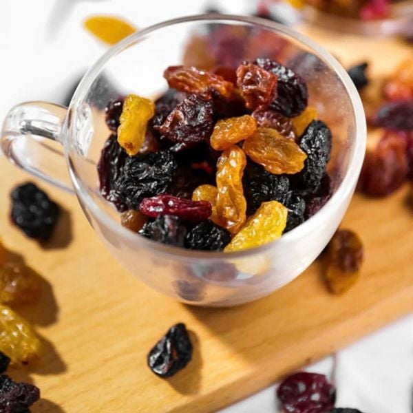Nho Khô Hỗn Hợp Medley Raisin Mỹ 425g