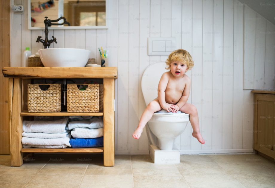 Xử Lý Những Tình Huống Khó Khi Bắt Đầu Bỏ Bỉm Cho Con
