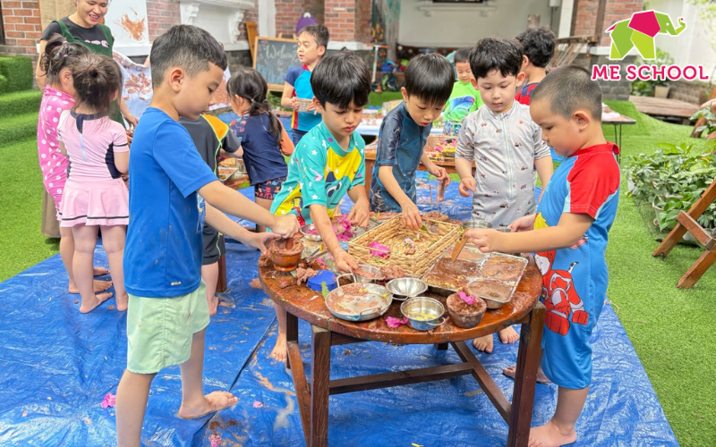 Những kỹ năng quan trọng bé 6 tháng học được tại trường mầm non