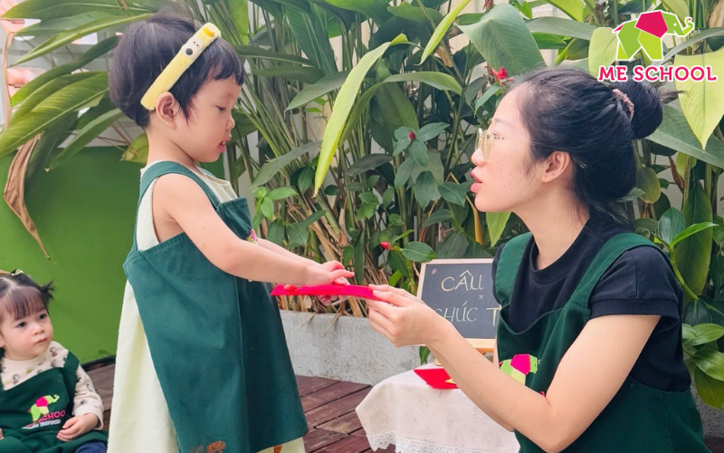 kỹ năng tự phục vụ cho trẻ 24 36 tháng