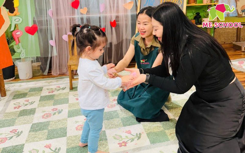 dạy trẻ kỹ năng sống tự lập