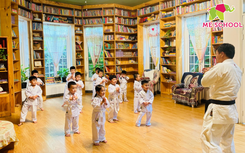 phát triển thể chất cho trẻ mầm non