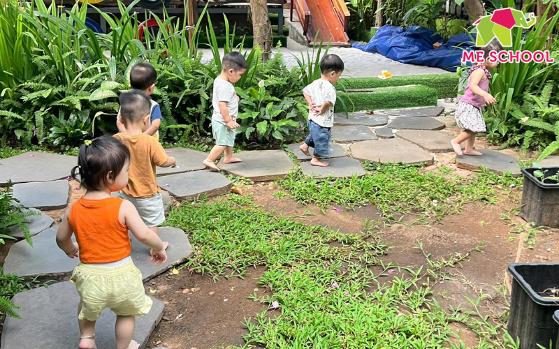 phát triển thể chất cho trẻ mầm non