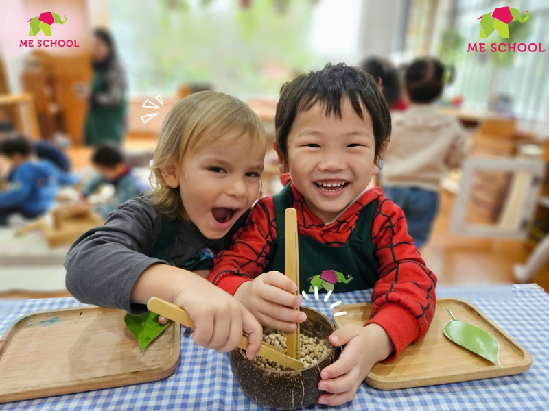 tâm lý trẻ mới đi nhà trẻ