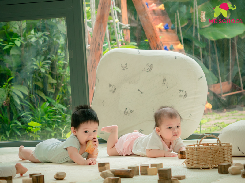 tâm lý trẻ mới đi nhà trẻ