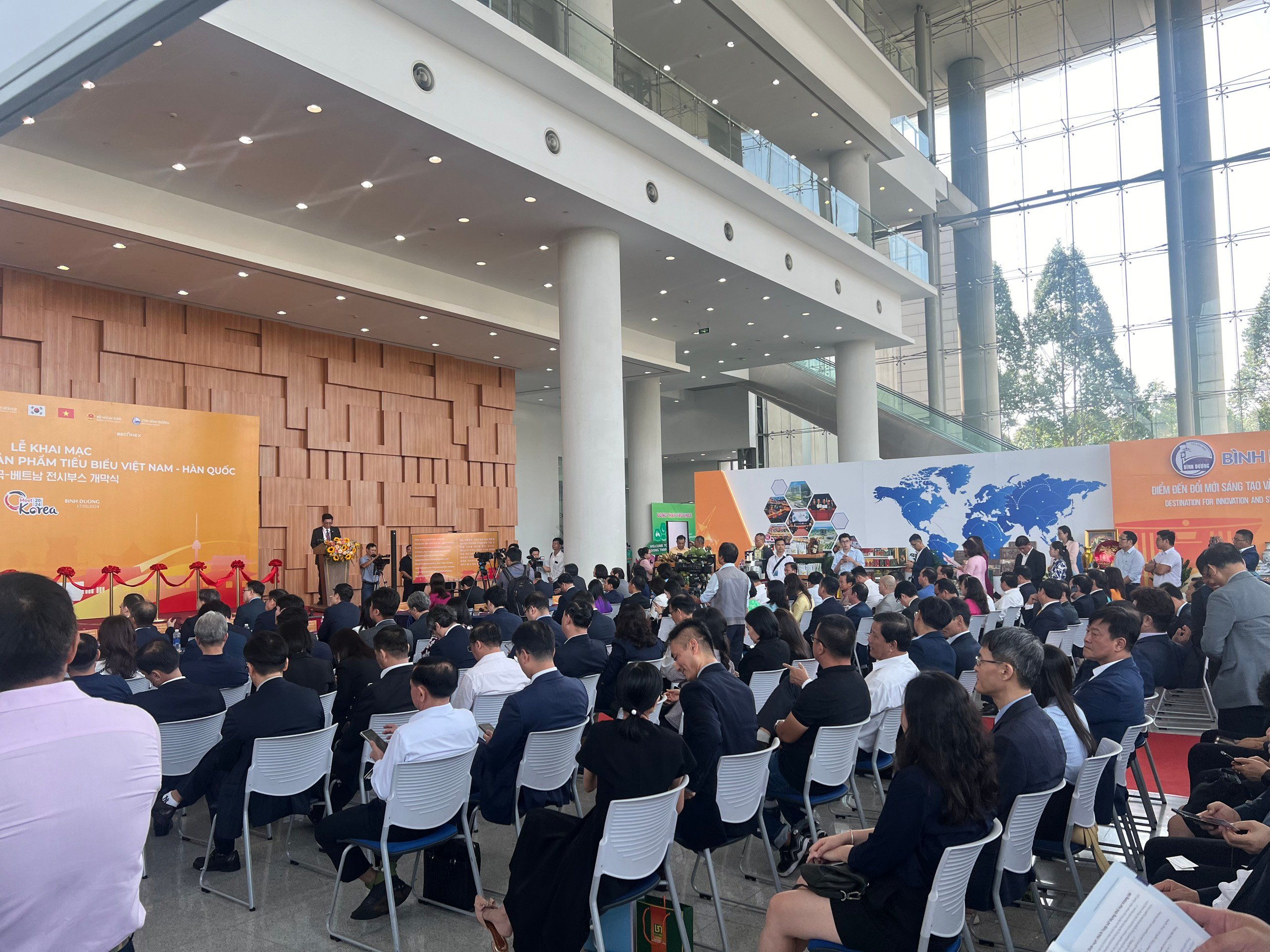 cesco tại sự kiện gặp mặt hàn quốc meet korea 2024