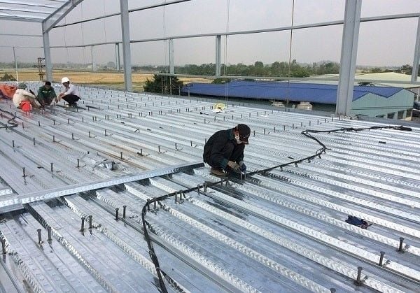 Sàn deck là gì? Decking là gì? Các loại sàn thép nhà tiền chế– CÔNG TY ...