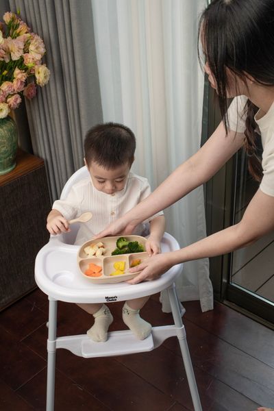 Cai sữa khi bé ăn đa dạng các loại thực phẩm