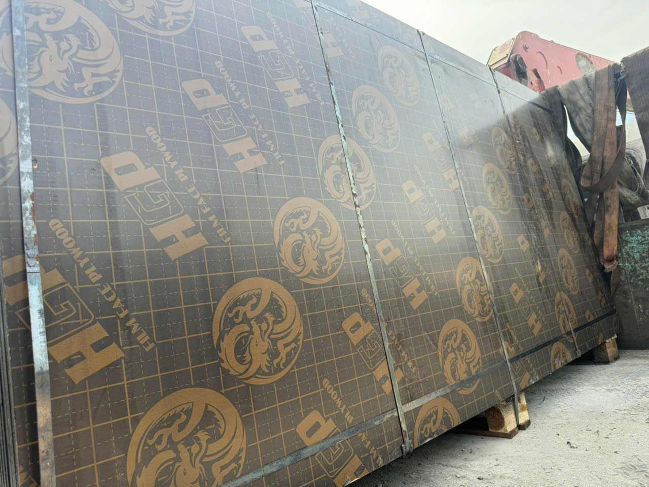 So sánh các loại cốp pha phổ biến hiện nay