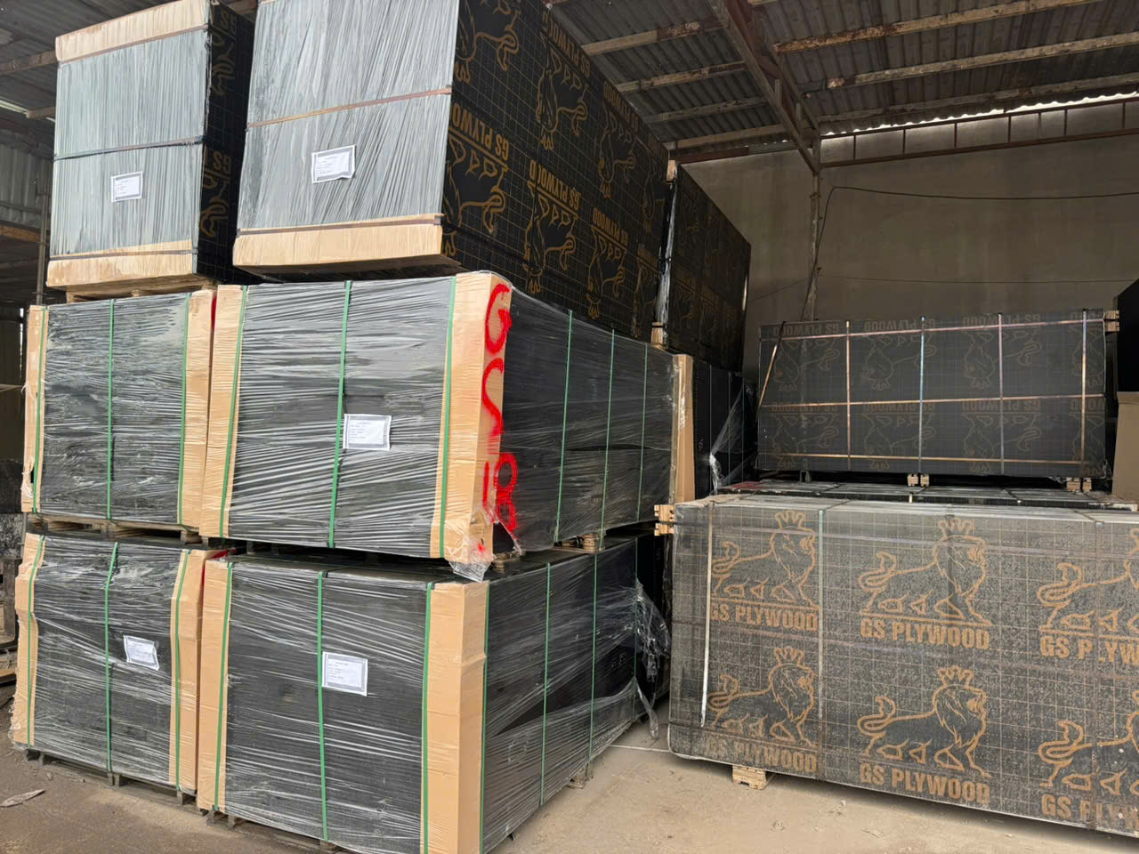 Bạn Cần Mua Ván Phủ Phim Tại Bình Dương?