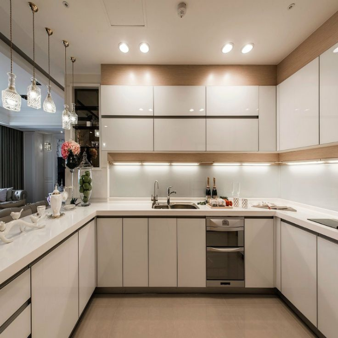 Maximizing Kitchen Space with Frameless Cabinets: The Functional and Aesthetic Edge of Global Luxe Cabinetry's High-Quality Designs