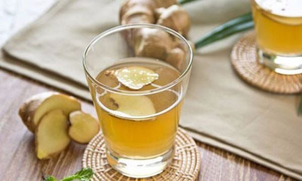 Cách massage giảm cân sau sinh bằng rượu gừng