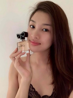 TREATMENT OF DARK CIRCLES UNDER YOUR EYES WITH CHARMING EYES