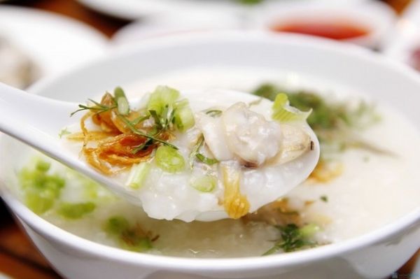 Cháo sò cho bữa sáng giảm cân thơm ngon, hấp dẫn