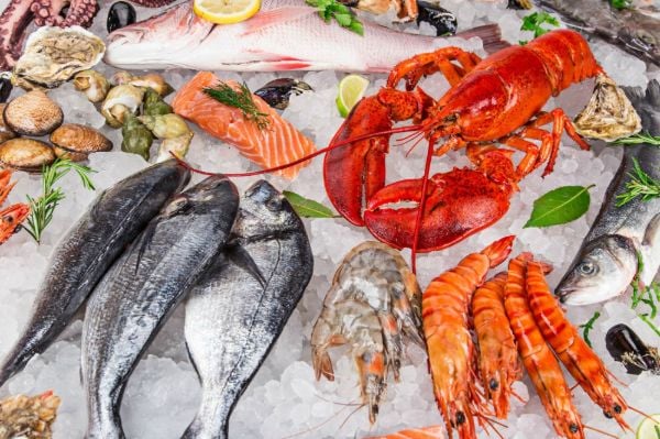 Ăn hải sản bữa tối giảm cân