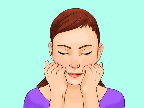 Mát xa mặt chống lão hóa bằng phương pháp nắm đấm