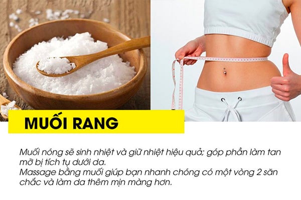 Chườm bụng với muối hạt rang nóng