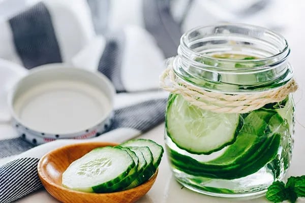 Detox chanh leo và lá bạc hà