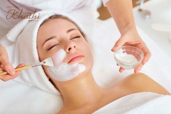 Sử dụng mặt nạ sau khi thực hiện điện di giúp nuôi dưỡng làn da khỏe mạnh