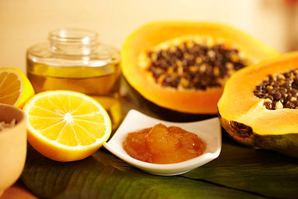 Đu đủ chín - mật ong tuyệt chuyên trị nám