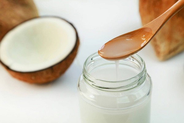 Giảm cân bằng cách uống dầu dừa