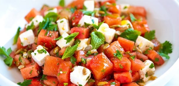 Salad dưa hấu thơm ngon trong thực đơn giảm cân 5 ngày