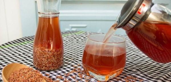 Sử dụng nước gạo lứt đậu đen giảm cân trước bữa ăn 30 phút