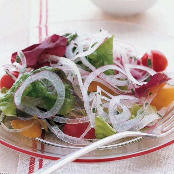 Giảm cân bằng salad hành tây đơn giản, hiệu quả