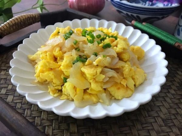 Trứng và hành tây giảm cân hiệu quả, đảm bảo dinh dưỡng